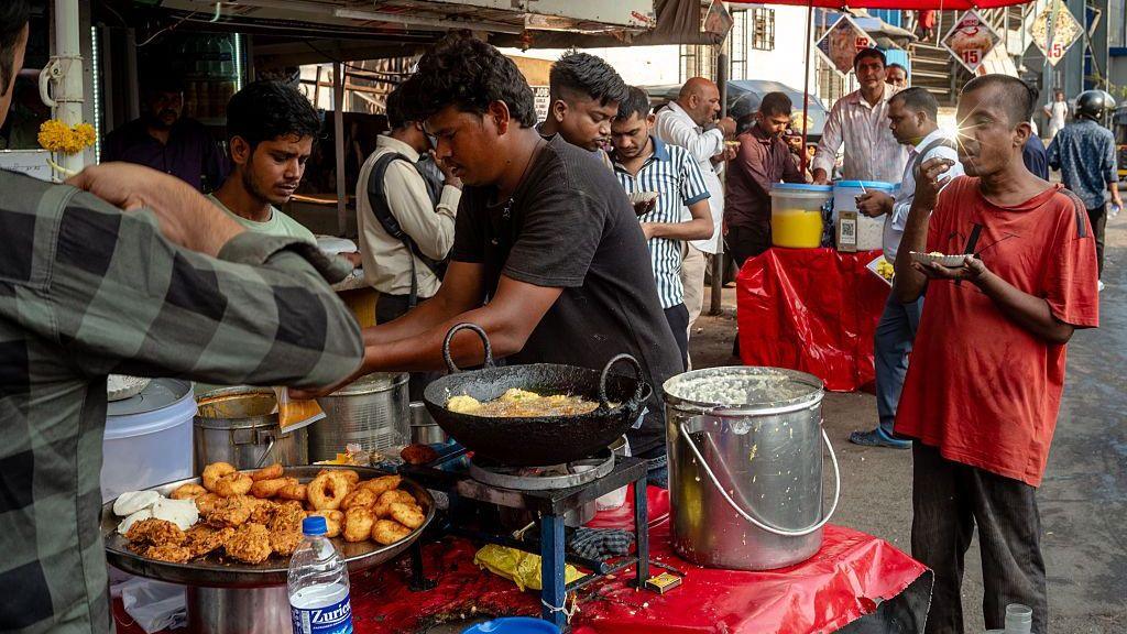 Image caption,Street food stalls are popular across India but maintaining consistent hygiene standards can be a challenge
