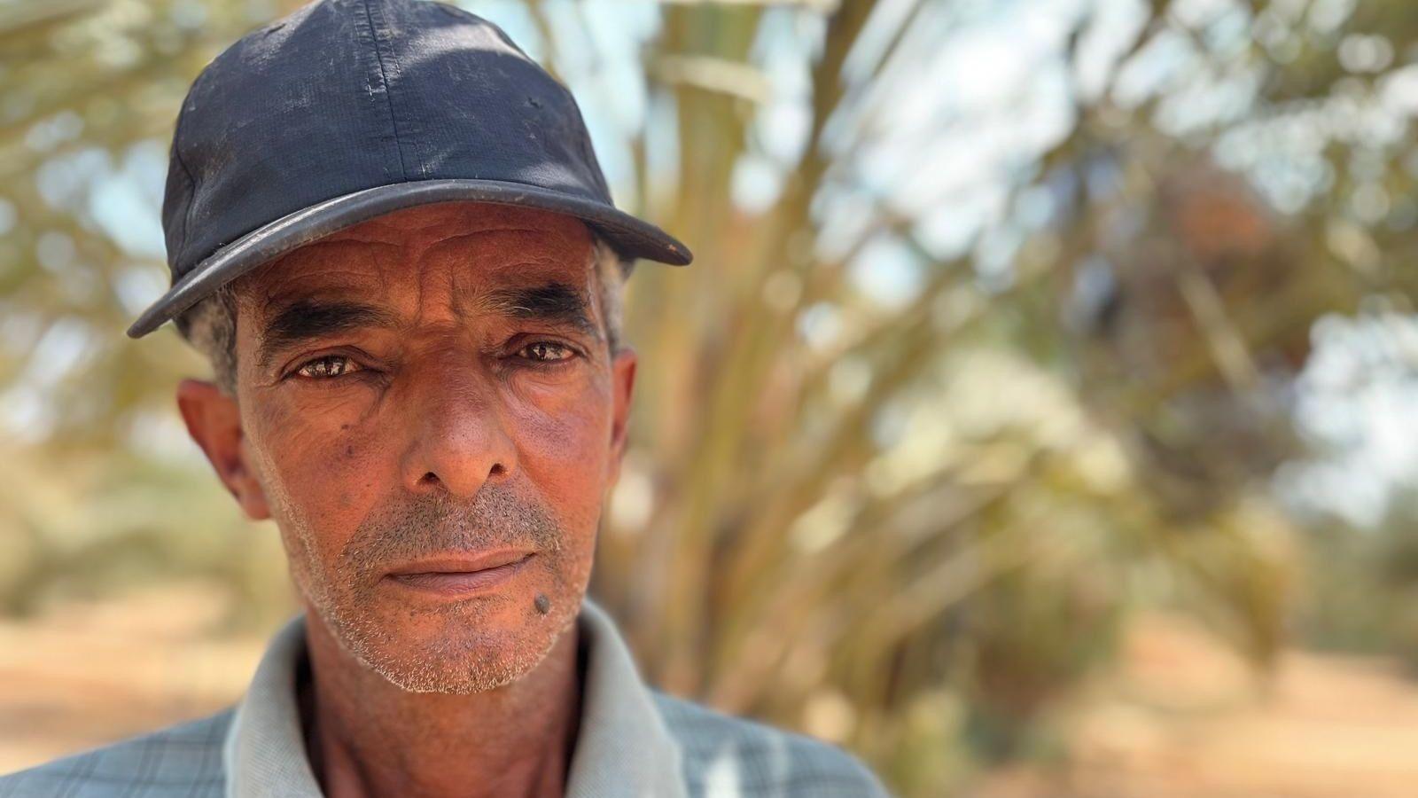 Image caption,Palestinian farmer Abdul Halim says half his date farms have no fruit because of a water shortage