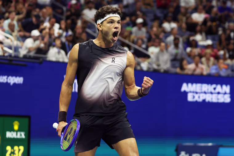 Ben Shelton, of the United States, celebrates after a point Carlos Alcaraz, of Spain, during the quarterfinal round of the U.S. Open tennis championships, Wednesday, Sept. 9, 2026, in New York.Heather Khalifa / AP